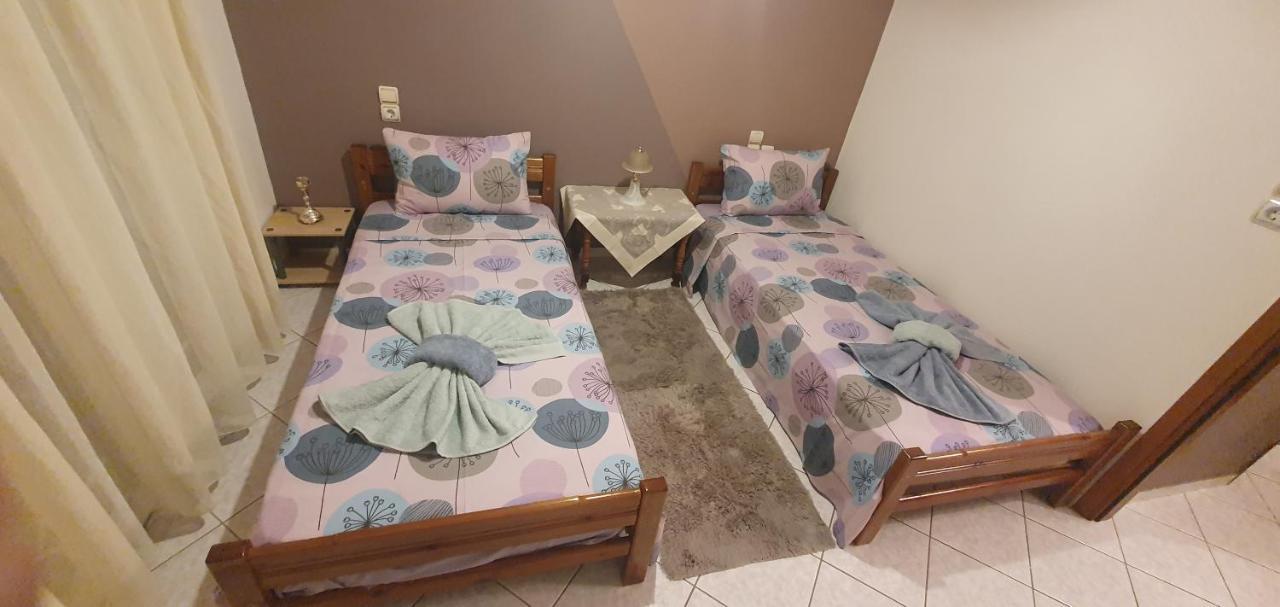 Panos Rooms 2 กาลัมปากา ภายนอก รูปภาพ