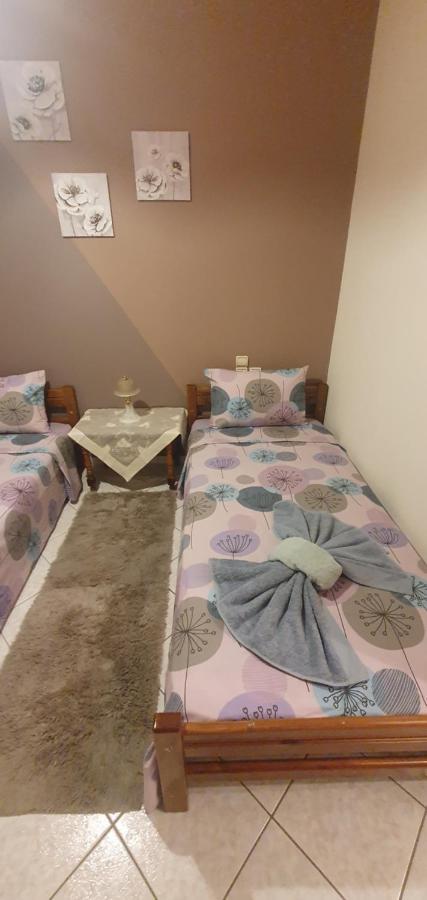 Panos Rooms 2 กาลัมปากา ภายนอก รูปภาพ
