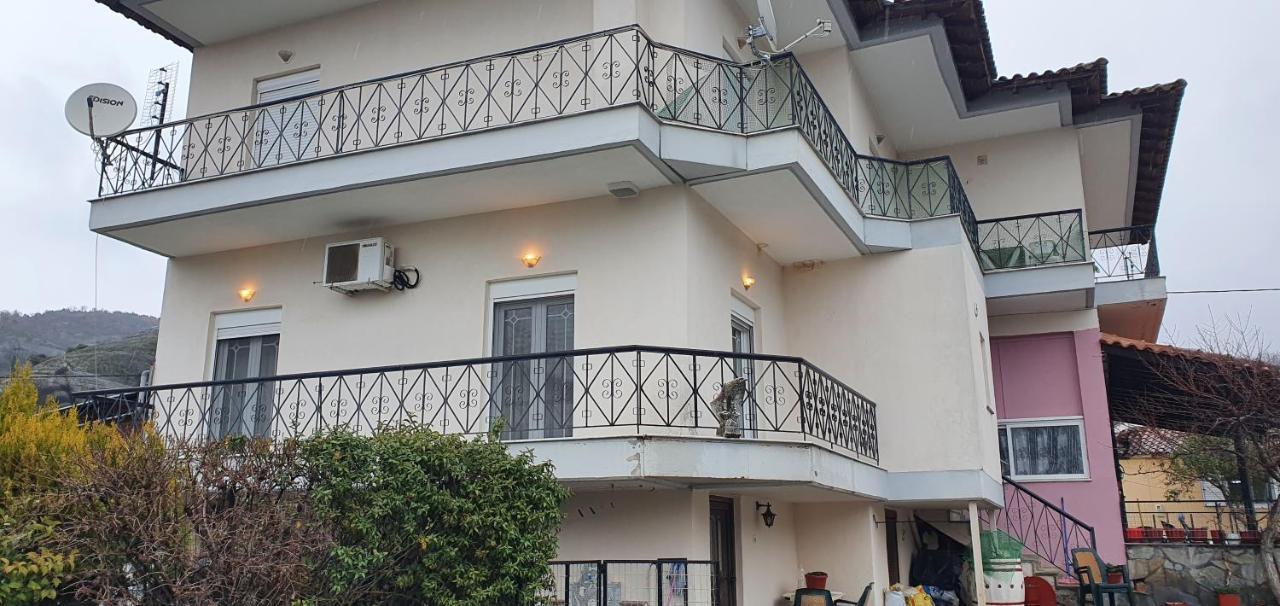 Panos Rooms 2 กาลัมปากา ภายนอก รูปภาพ
