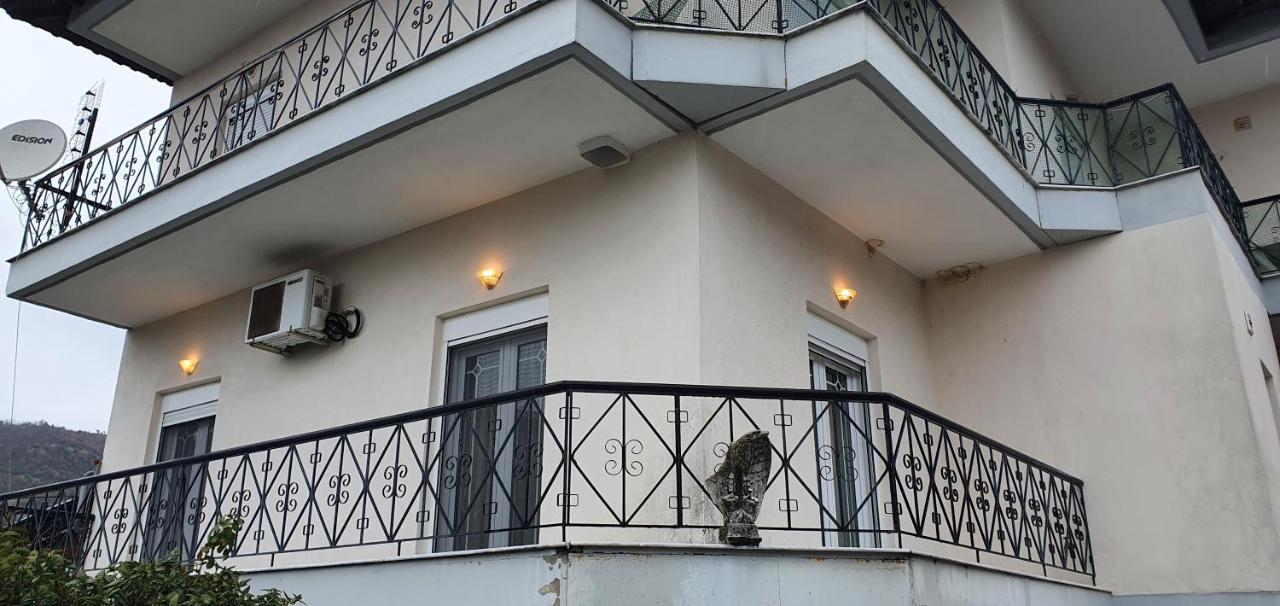 Panos Rooms 2 กาลัมปากา ภายนอก รูปภาพ