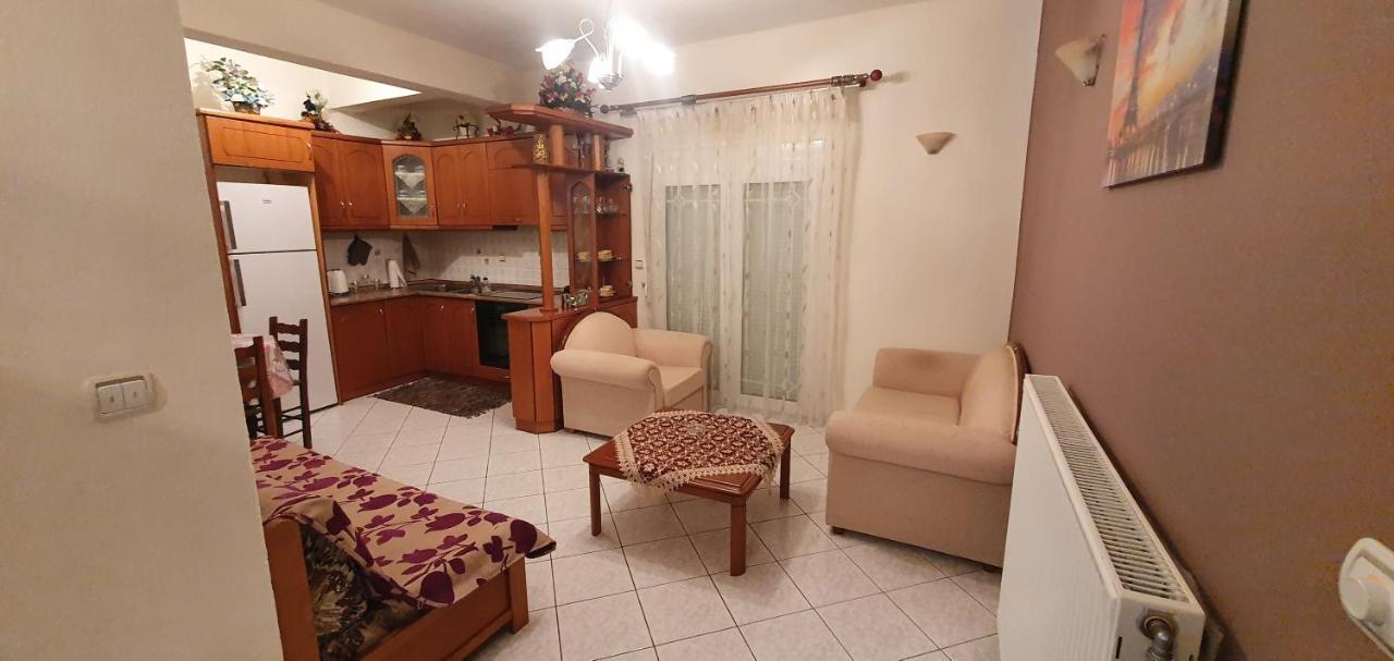 Panos Rooms 2 กาลัมปากา ภายนอก รูปภาพ