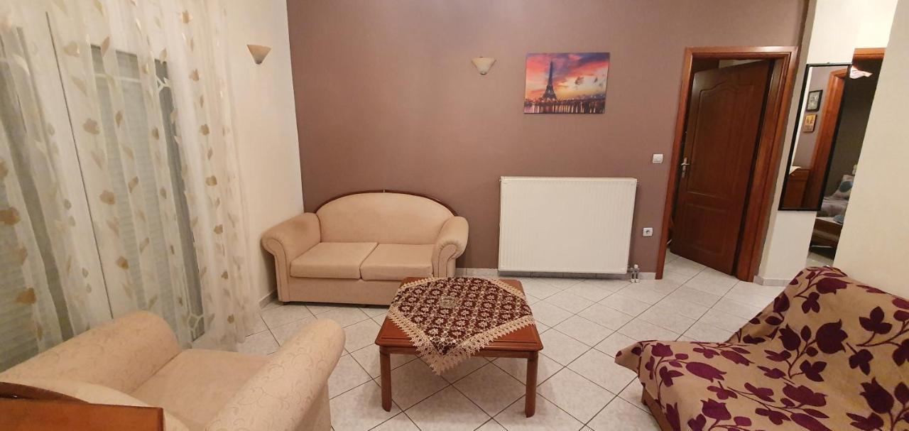 Panos Rooms 2 กาลัมปากา ภายนอก รูปภาพ