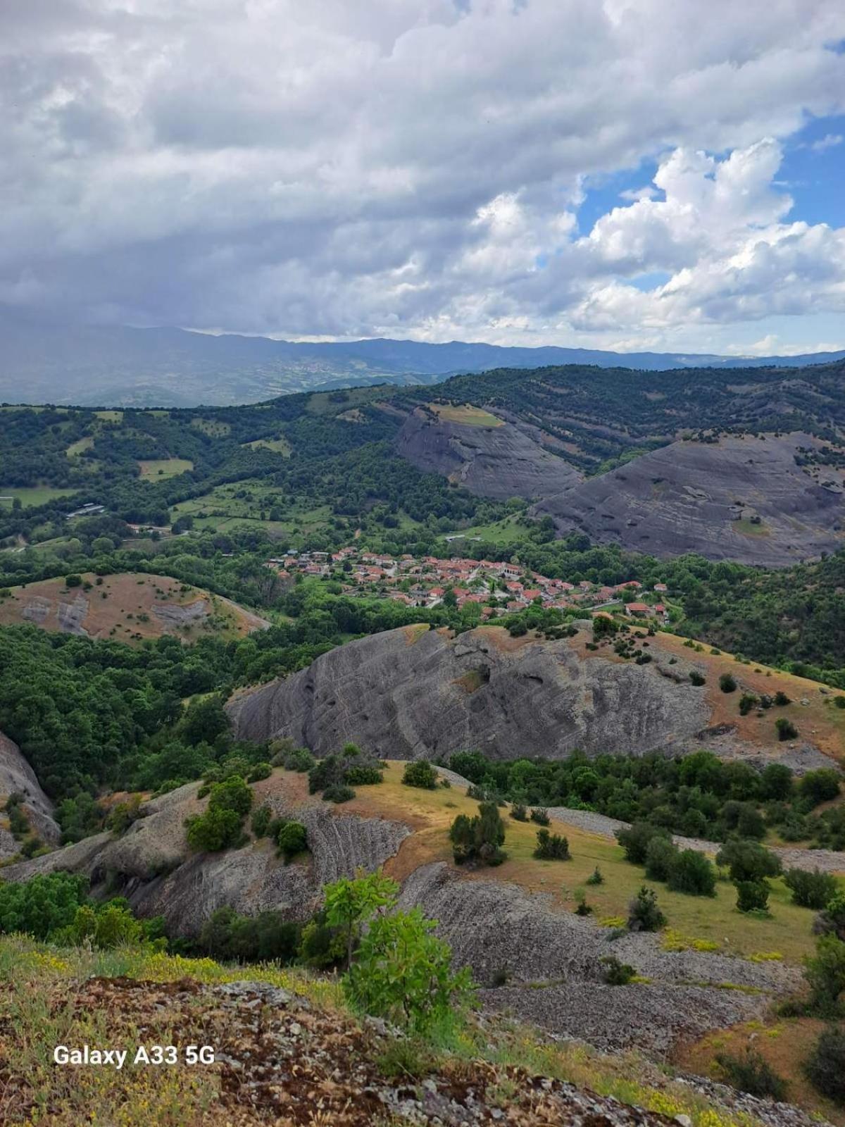 Panos Rooms 2 กาลัมปากา ภายนอก รูปภาพ